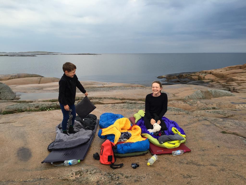 Accommodation For 2 In The Center City Of Lysekil Exteriör bild